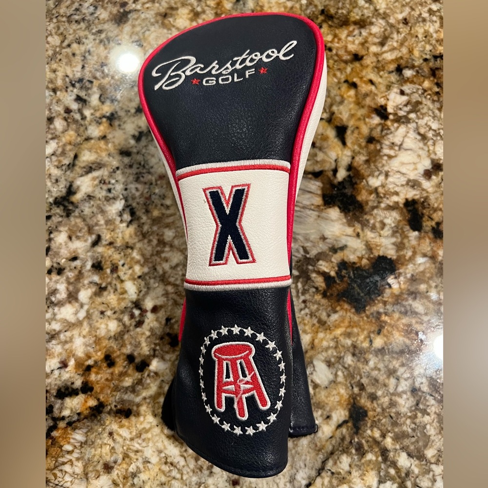 Barstool Golf Black and White Club Headcover
